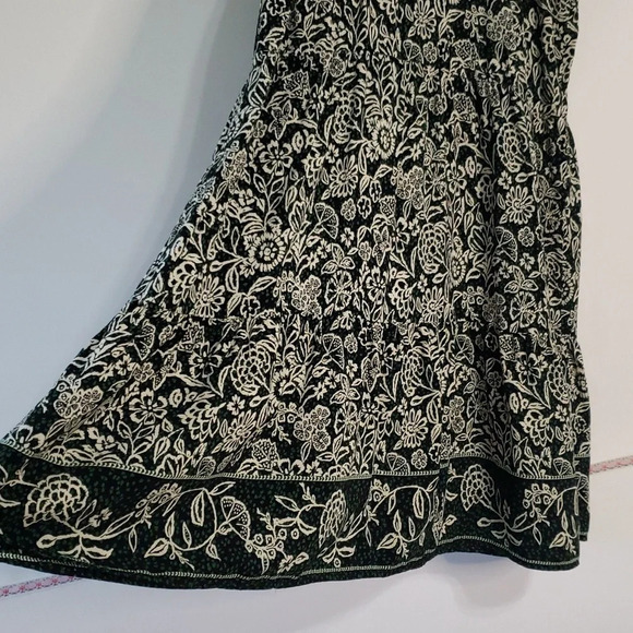 LOFT Floral Print Dress Sz Medium Smocked Green White Ruffle Cap Sleeves Cottage - Picture 5 of 14